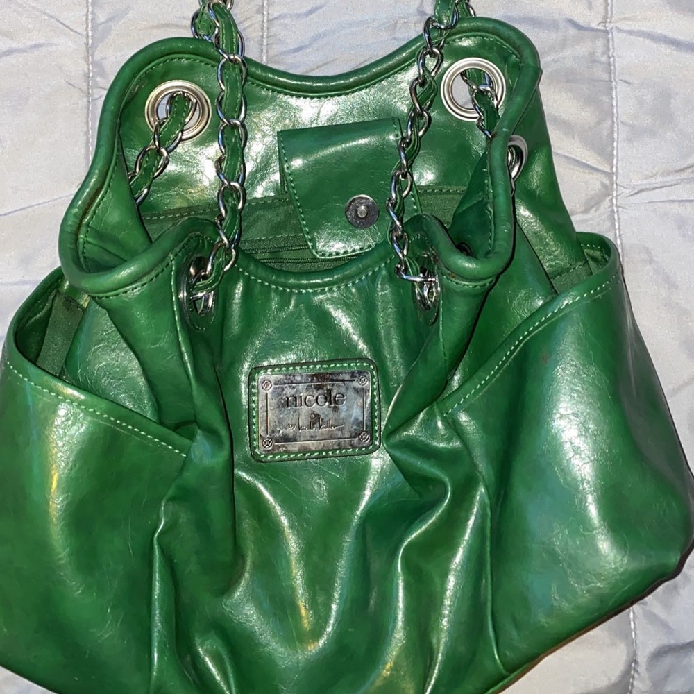 Nicole Miller green purse💚